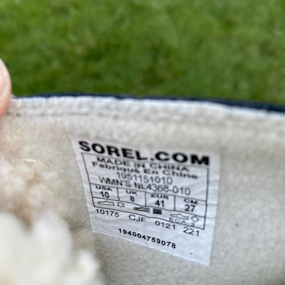 NWT/NIB Sorel Joan of Arctic III Shearling Trim Waterproof Wedge Boot (Size 10)